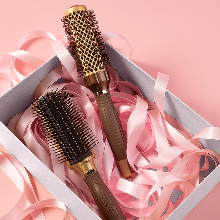 Olivia Garden Nanothermic Ceramic + Ion 9 Row Styling Brush - Image 3